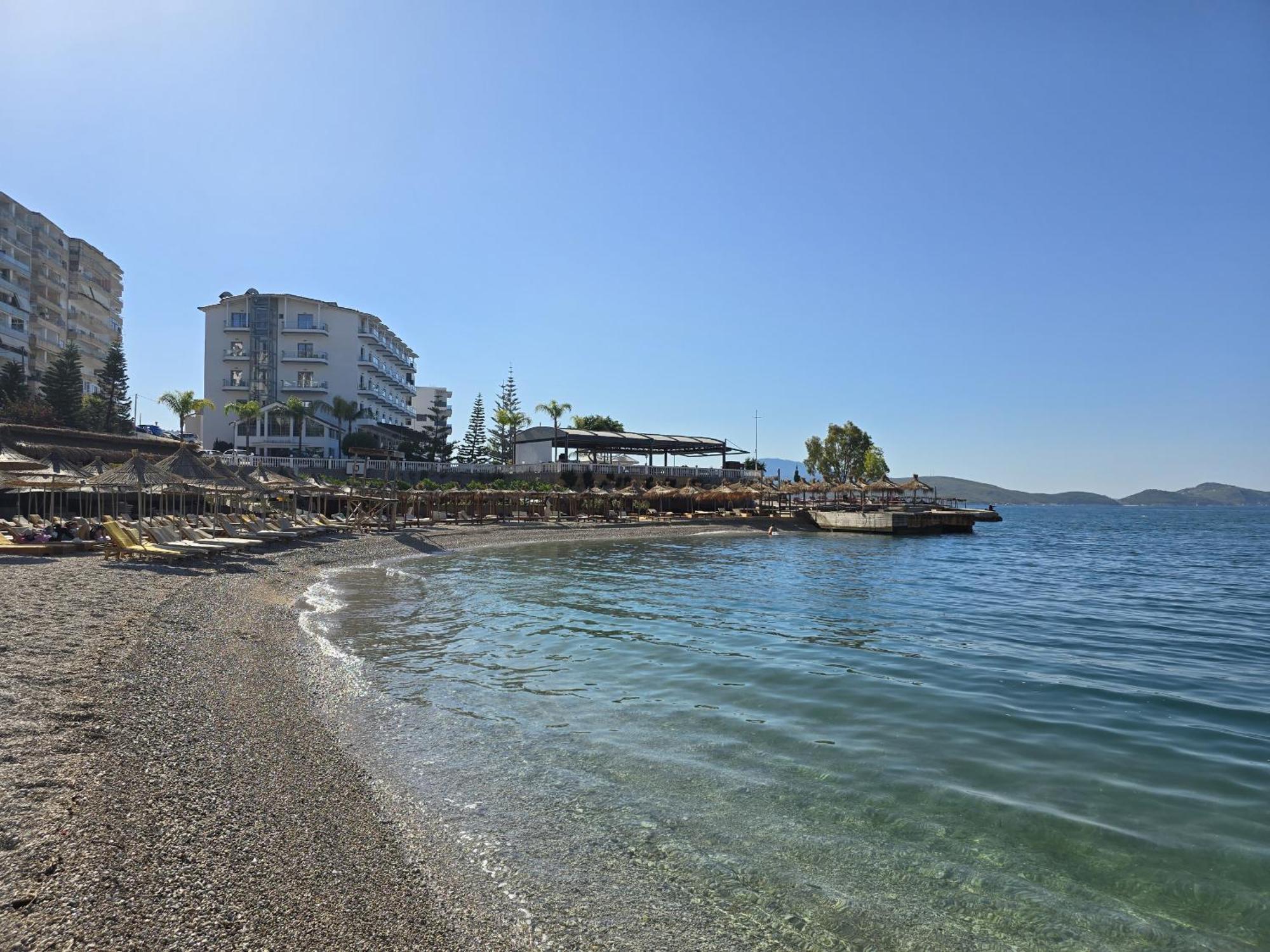 Apartments Blue Horizons Sarandë エクステリア 写真